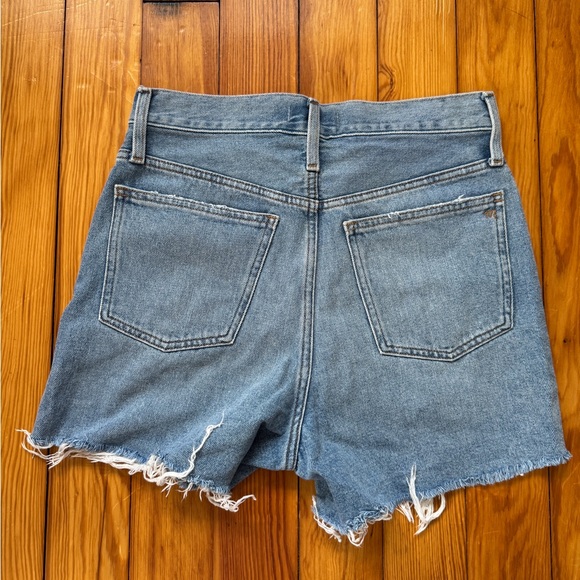 Madewell The Momjean Short in Lansdale Wash, size 26 - Picture 6 of 7